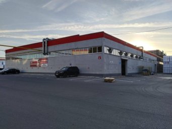 После зимы фасады зданий требуют ремонта и восстановления внешнего вида