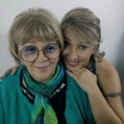 Елена Воробей о сценическом опыте и значении ЦДКЖ перед премьерой "Она разгадала убийство"